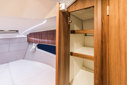 Катер Grandezza 30 OC