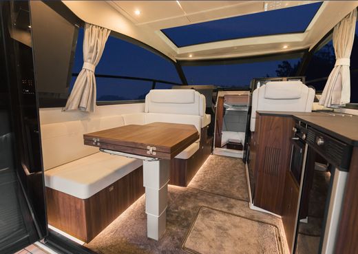 Катер Grandezza 30 OC