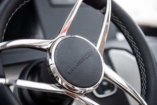 Катер Grandezza 30 Outboard