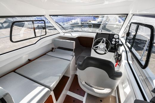 Катер HAMMERTONE 25 HT с мотором Suzuki DF200TX