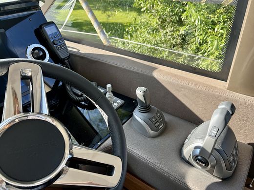 Катер Prestige 460 с моторами 2х440