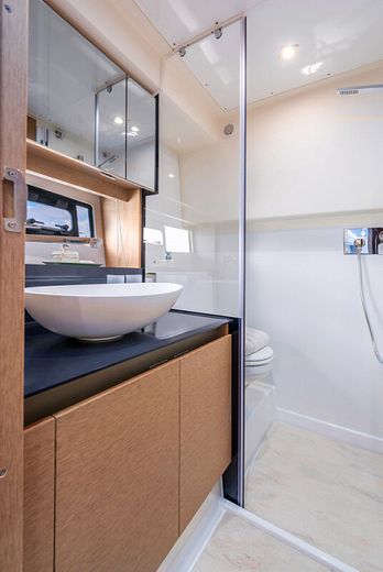 Катер Prestige 460 с моторами 2х440