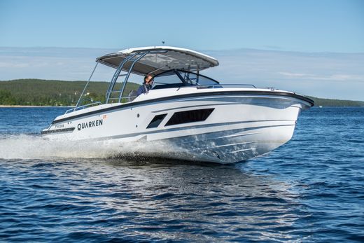 Катер QUARKEN 27 T-Top