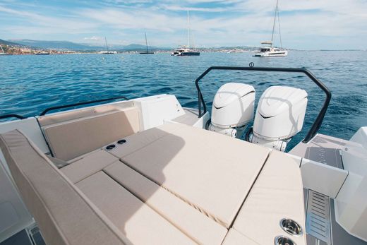 Катер QUARKEN 35 Sport Tourer