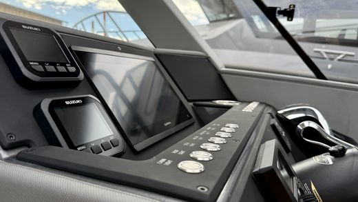 Катер Victory A8 с Suzuki 2хDF200APX