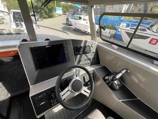 Катер VOYAGER 960 Cabin с Suzuki 2хDF300APX