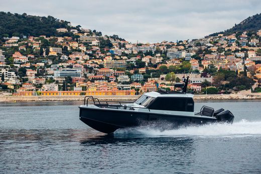 Катер XO DFNDR 8