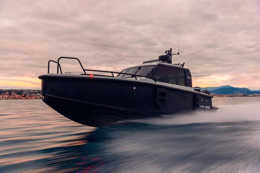 Катер XO DFNDR 8
