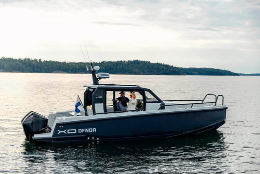 Катер XO DFNDR 9