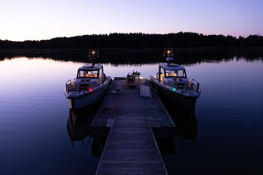 Катер XO DFNDR 9