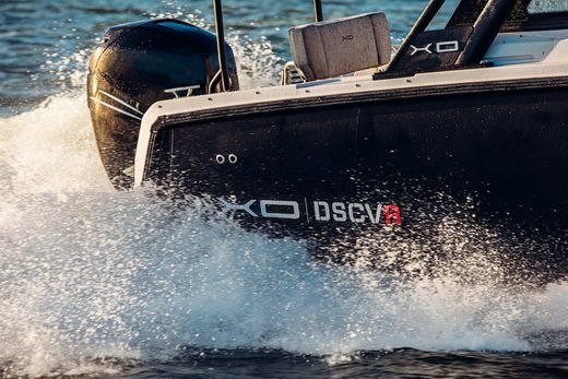 Катер XO DSCVR T-Top