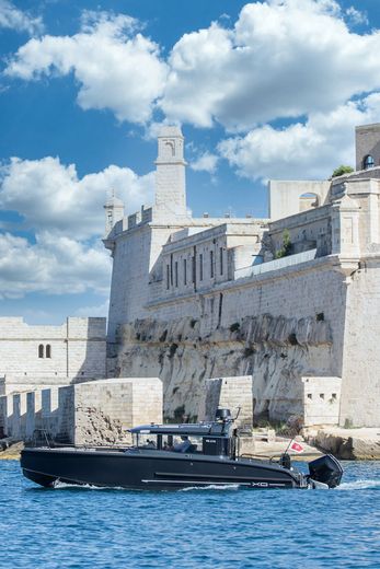 Катер XO EXPLR 10S+