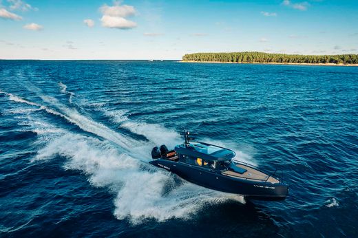 Катер XO EXPLR 10S+