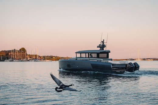 Катер XO EXPLR 44