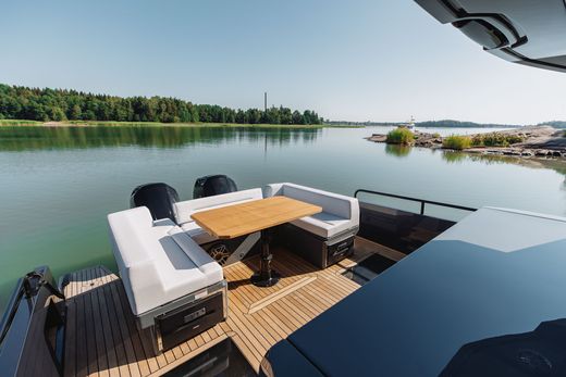 Катер XO EXPLR 44