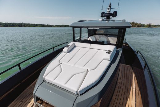 Катер XO EXPLR 44