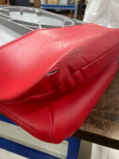 Кресло складное мягкое SKIPPER, цвет серый/красный, уценённое