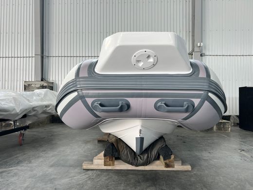 Лодка РИБ (RIB) RiverBoats RB 400, серо-белый, накладка на рундук,утка, корпус белый, уцененная