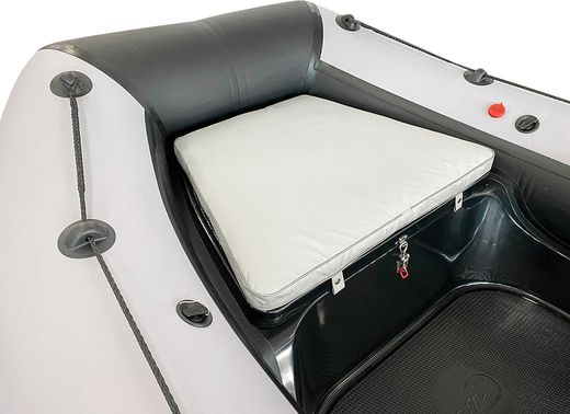 Лодка РИБ (RIB) RiverBoats RB 430, черно-серый, накладка на рундук, утка, защита киля, корпус графит