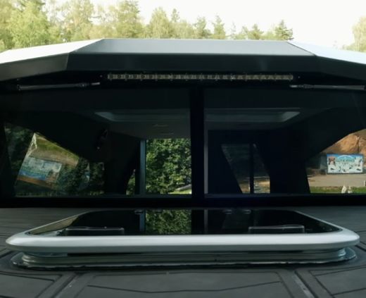 Люк палубный распашной Альбатрос 650x650