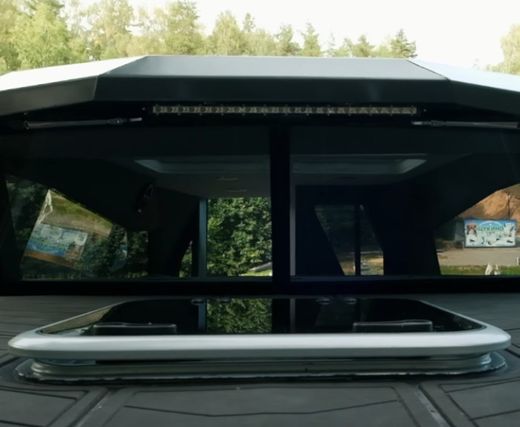 Люк палубный распашной Альбатрос 700x700