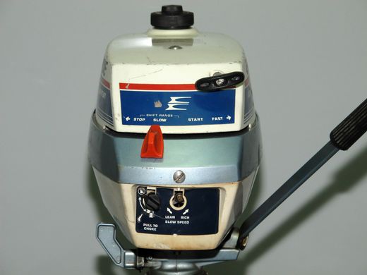 Мотор лодочный Evinrude 4