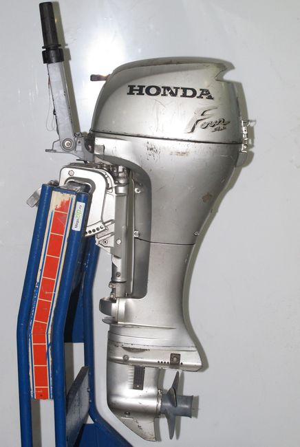 Мотор лодочный Honda 9.9