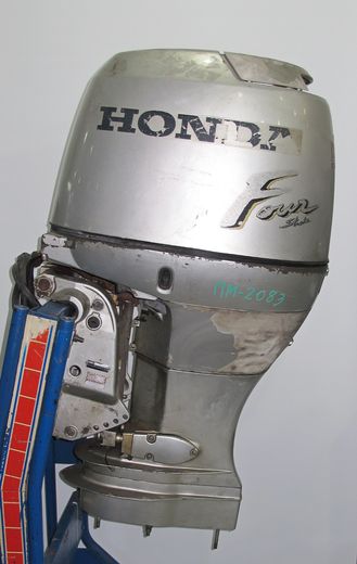 Мотор лодочный Honda BF90, некомплект, на запчасти