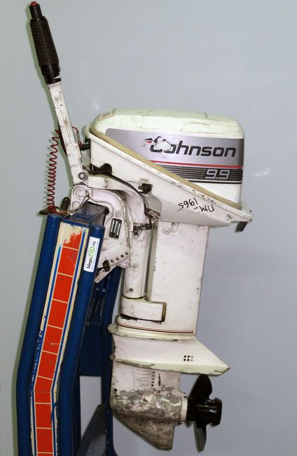 Мотор лодочный Johnson 9.9, б/у