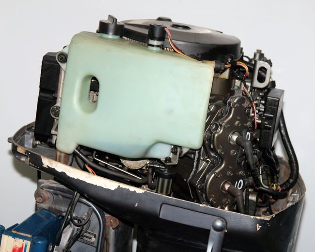 Мотор лодочный Nissan 140, б/у