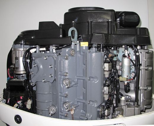 Мотор лодочный Suzuki DF350ATX белый, б/у