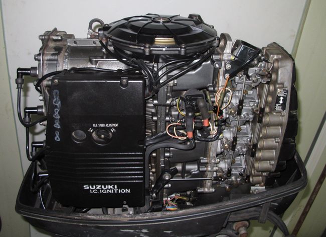 Мотор лодочный Suzuki DT140, б/у