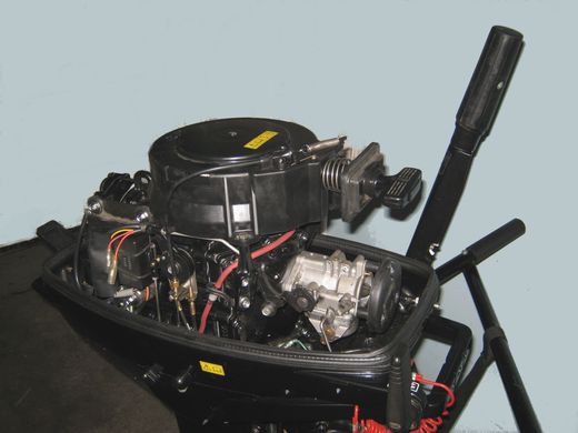 Мотор лодочный Suzuki DT30S, б/у (находится в г. Хабаровск)