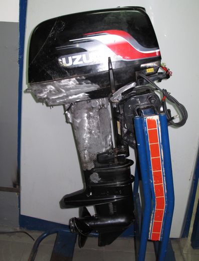 Мотор лодочный Suzuki DT40, б/у