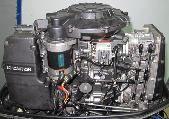 Мотор лодочный Suzuki DT65, б/у