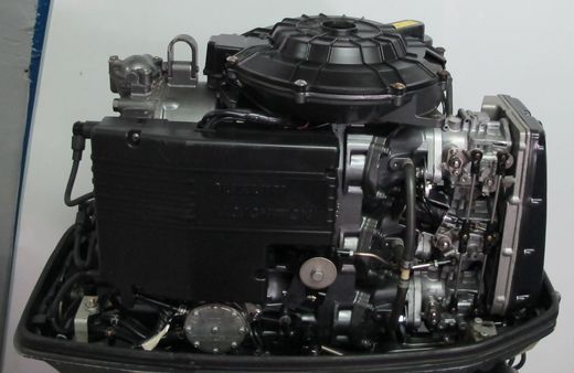 Мотор лодочный Suzuki DT85, б/у