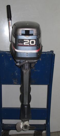 Мотор лодочный Yamaha 20, б/у