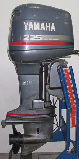 Мотор лодочный Yamaha 225, б/у