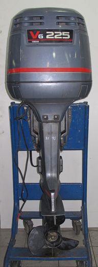 Мотор лодочный Yamaha 225, б/у