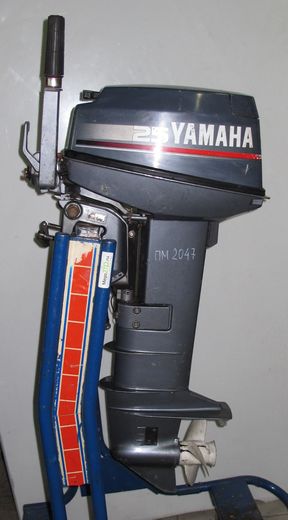 Мотор лодочный Yamaha 25, б/у
