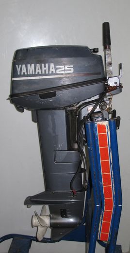 Мотор лодочный Yamaha 25, б/у