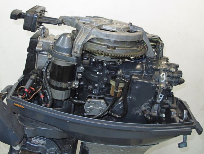 Мотор лодочный Yamaha 40 QEM, б/у