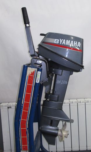 Мотор лодочный Yamaha 8 CM, б/у