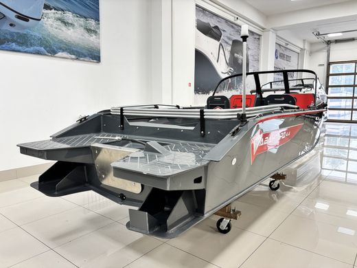 Моторная лодка, Авангард 4.4