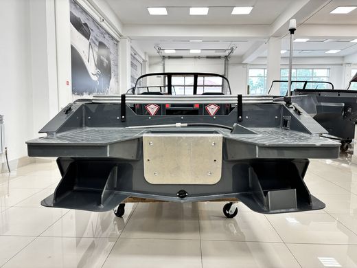 Моторная лодка, Авангард 4.4