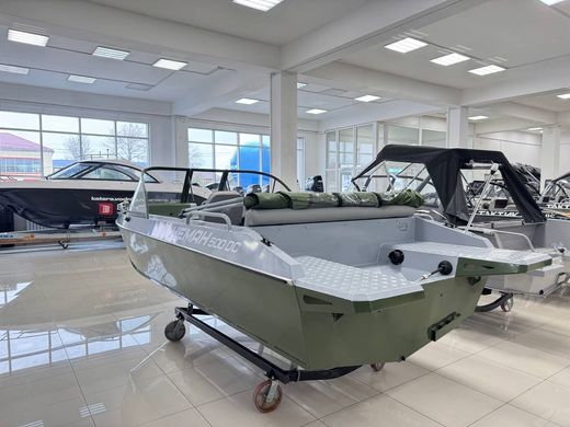 Моторная лодка, Неман 500 DC, серо-зелёная