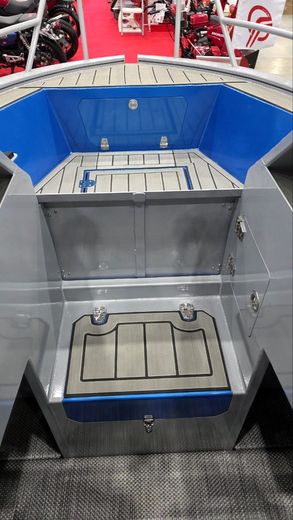 Моторная лодка SMARTLINER R1 с Marine Rocket MREF60FUEL-T