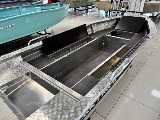 Моторная лодка, Тактика 390Р, базовая комплектация