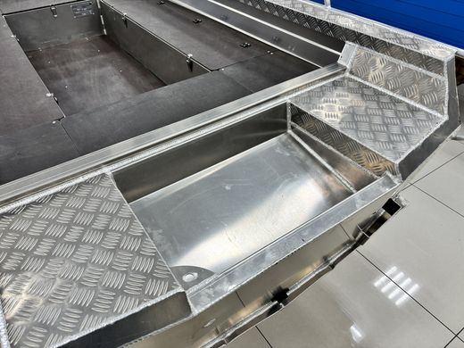 Моторная лодка, Тактика 390Р, базовая комплектация