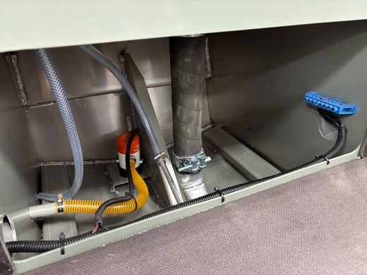 Моторная лодка, Тактика 460 DC (Comfort), хаки с Suzuki DF50ATL